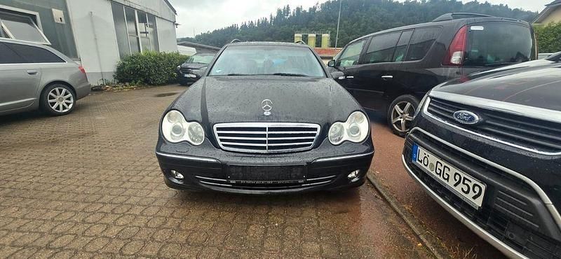 Schwarz Gebraucht 2005 Mercedes C230 Kombi | 3.500 € (Fairer Preis) - Bild 1/4