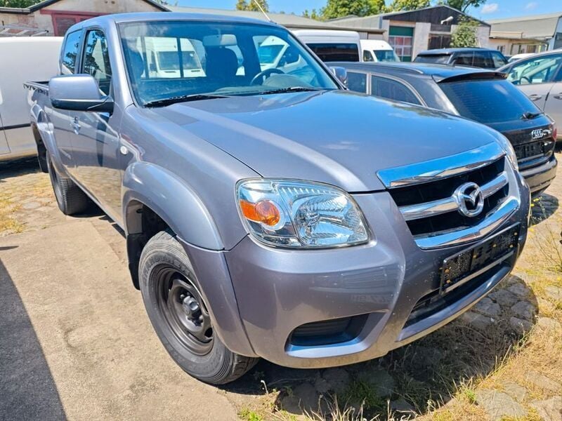 Grau Gebraucht 2010 Mazda BT-50 Abholung | 12.999 € (Teuer) - Bild 1/4