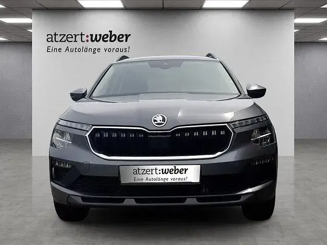 Neu Skoda Kamiq Selection 116 PS (85 kW) 2026 Graphitegrau metallic SUV