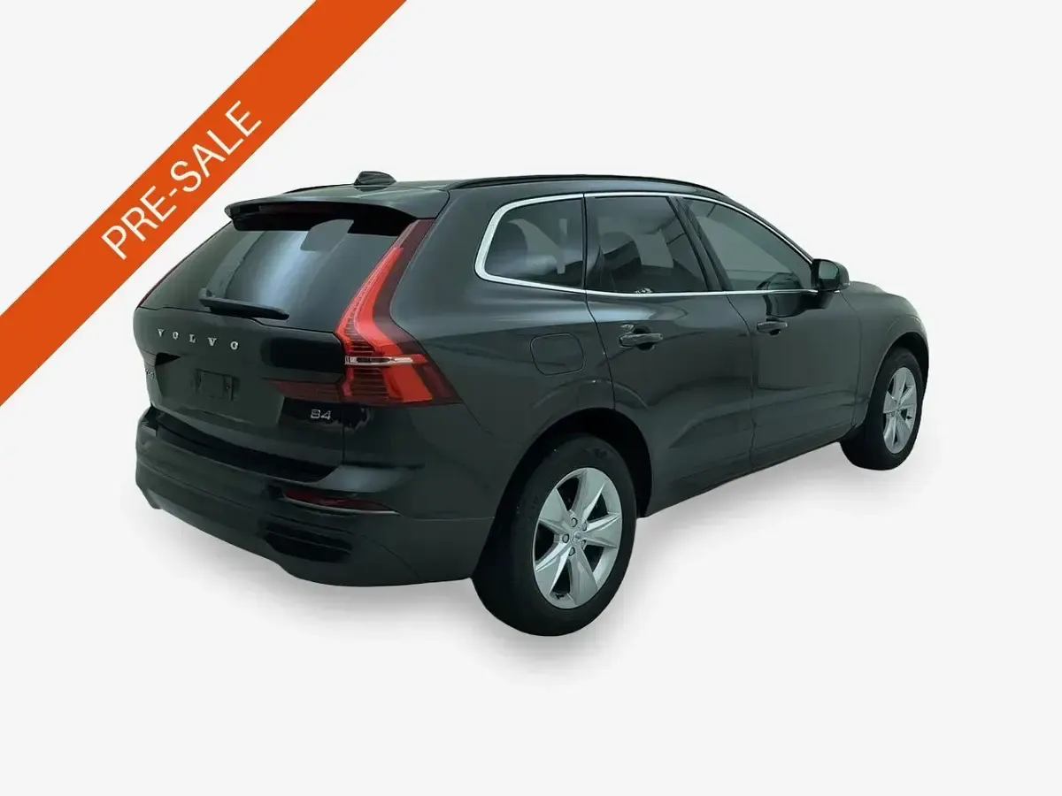 Gebraucht Volvo XC60 Core 197 PS (144 kW) 2023 Grau SUV