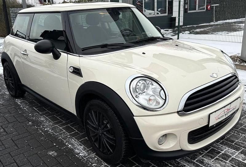 Weiß Gebraucht 2011 Mini ONE Kleinwagen | 3.999 € (Fairer Preis) - Bild 1/4