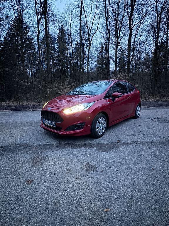 Gebraucht Ford Fiesta ST-Line 101 PS (74 kW) 2017 Rot Kleinwagen