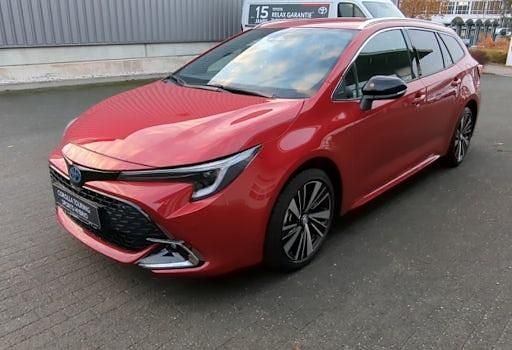 Neu Toyota Corolla 196 PS (144 kW) 2025 Rot Kombi