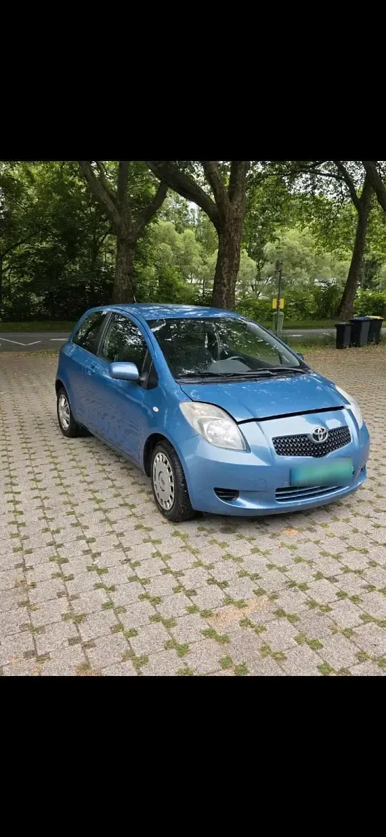 Gebraucht Toyota Yaris 68 PS (50 kW) 2008 Blau Kleinwagen