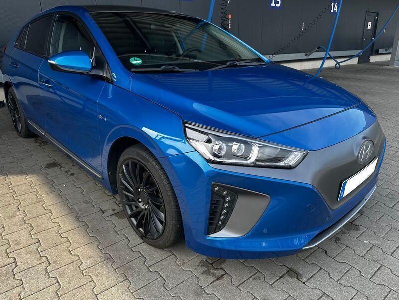 Blau Gebraucht 2018 Hyundai Ioniq Premium Limousine | 10.000 € (Fairer Preis) - Bild 1/4
