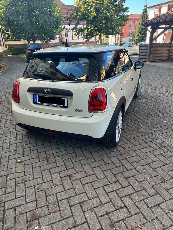 Gebraucht Mini ONE Pepper 102 PS (75 kW) 2018 Kleinwagen
