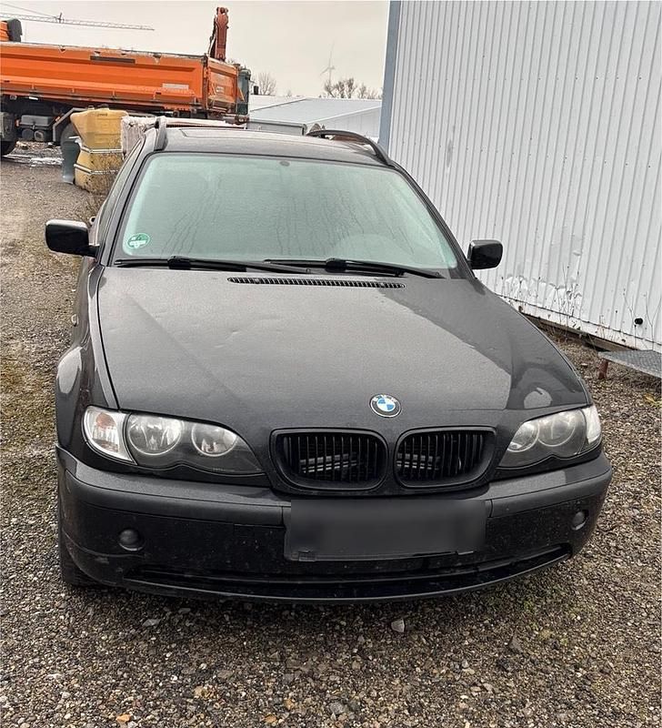Schwarz Gebraucht 2004 BMW 320 Kombi | 1.250 € (Superpreis) - Bild 1/4