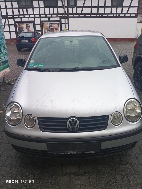 Silber Gebraucht 2004 VW Polo Limousine | 800 € (Guter Preis) - Bild 1/4