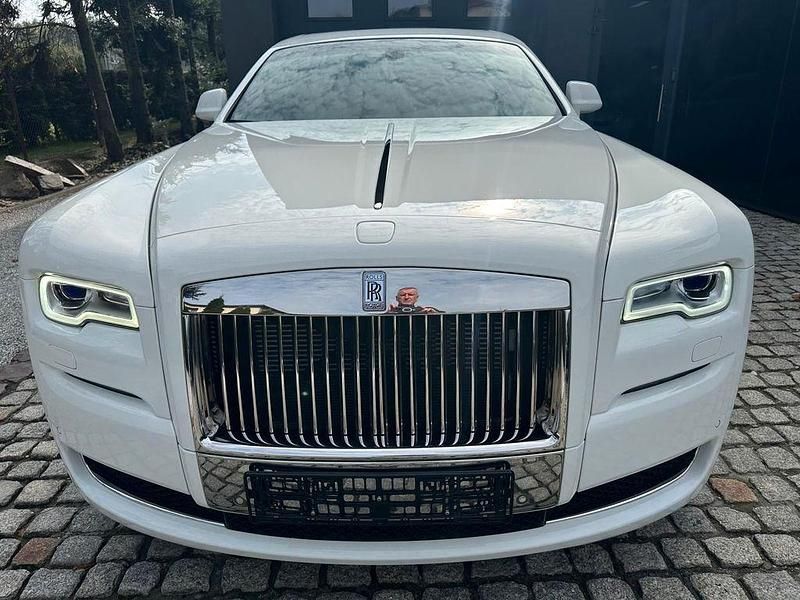 Gebraucht Rolls Royce Ghost 571 PS (419 kW) 2015 Alpinweiß Limousine