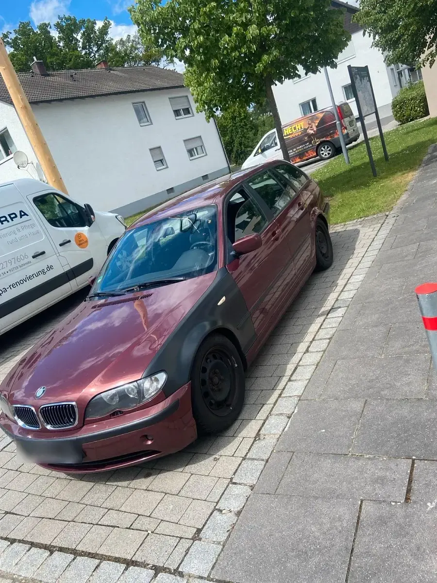 Gebraucht BMW 320 150 PS (110 kW) 2004 Rot Kombi