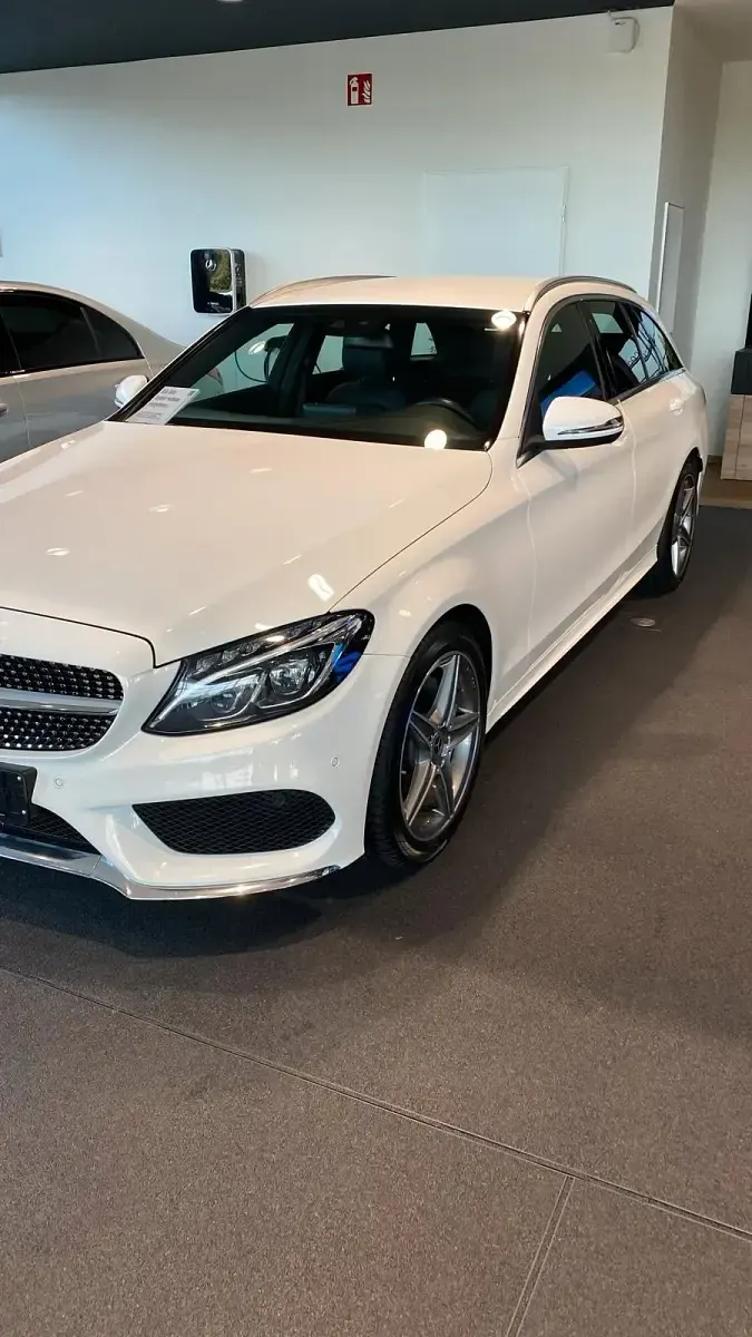 Gebraucht Mercedes C220 AMG line 170 PS (125 kW) 2017 Weiß Kombi