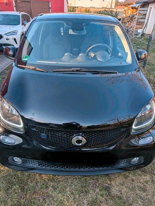 Gebraucht Smart ForFour Electric Drive 63 kW (86 PS) 2018 Schwarz Kleinwagen