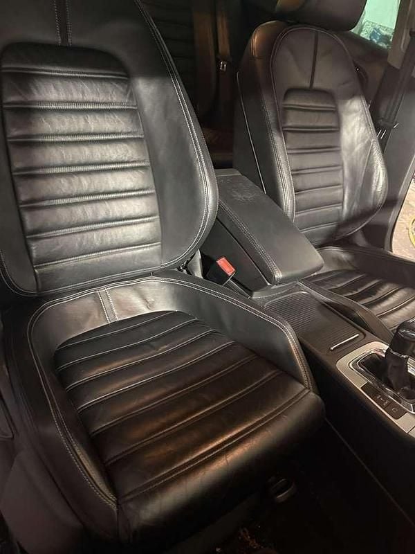 Gebraucht VW Passat Exclusive 160 PS (117 kW) 2010 Coupé