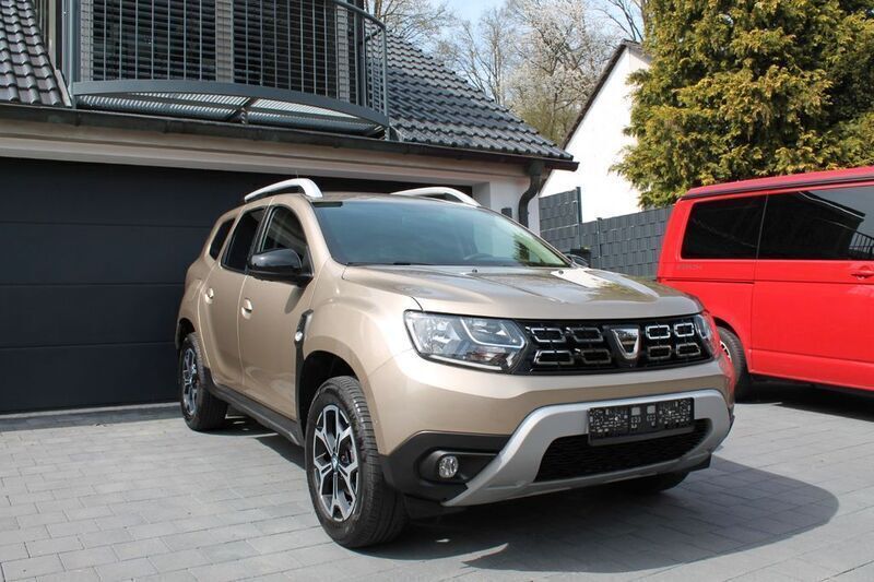 Gebraucht Dacia Duster 150 PS (110 kW) 2021 Beige SUV