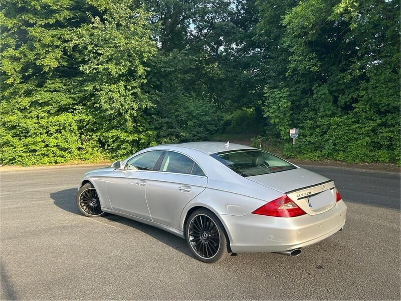 Silber Gebraucht 2008 Mercedes CLS320 Coupé | 5.000 € (Superpreis) - Bild 1/4