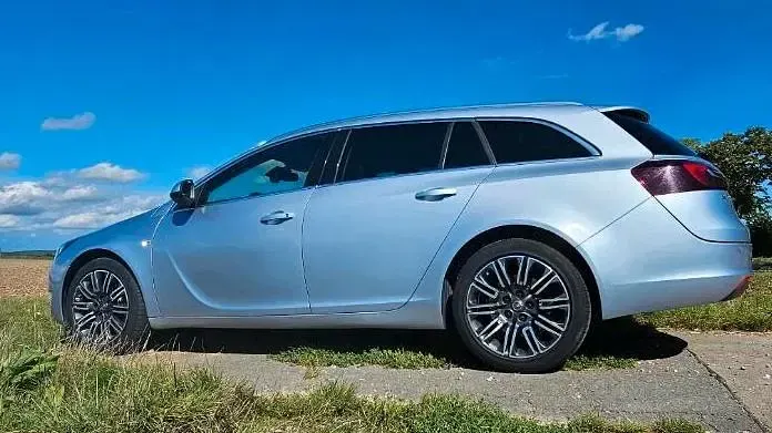 Gebraucht Opel Insignia 163 PS (119 kW) 2014 Grau Kombi