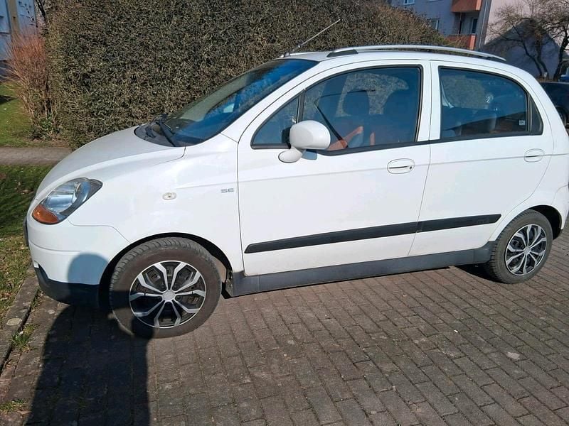 Gebraucht Chevrolet Matiz 52 PS (38 kW) 2025 Weiß Kleinwagen