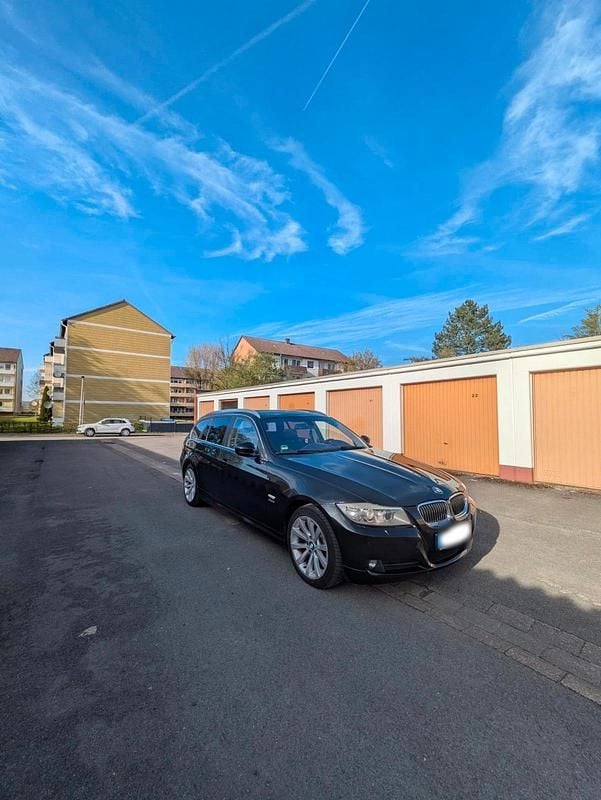 Second-hand BMW 325 218 CP (160 kW) 2011 Negru Break