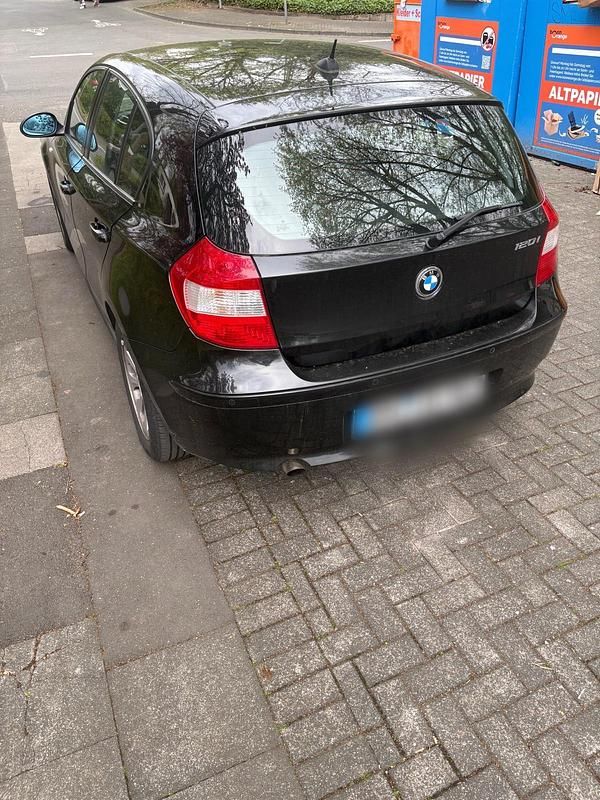 Gebraucht BMW 120 167 PS (122 kW) 2005 Schwarz Kleinwagen