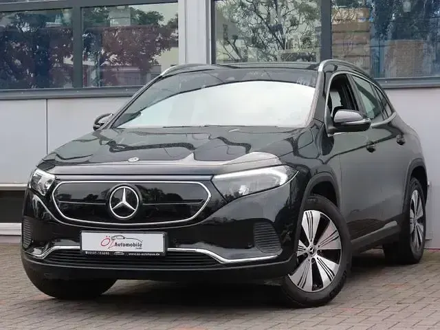 Gebraucht Mercedes EQA250 139 kW (190 PS) 2023 Schwarz SUV