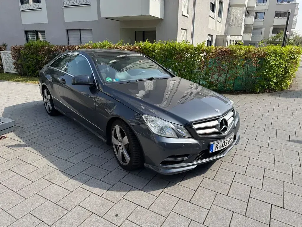 Second-hand Mercedes E200 Elegance 184 CP (135 kW) 2013 Gri Coupe