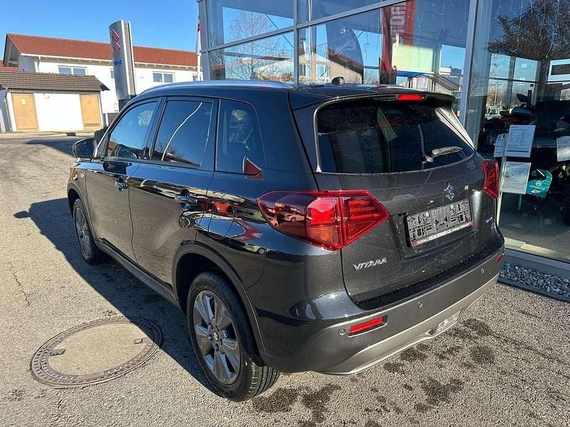 Neu Suzuki Vitara Comfort 116 PS (85 kW) 2026 Cosmic black pearl me... SUV