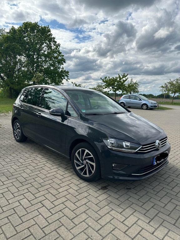 Grau Gebraucht 2017 VW Golf Sportsvan Sound Van / Kleinbus | 11.000 € (Superpreis) - Bild 1/4
