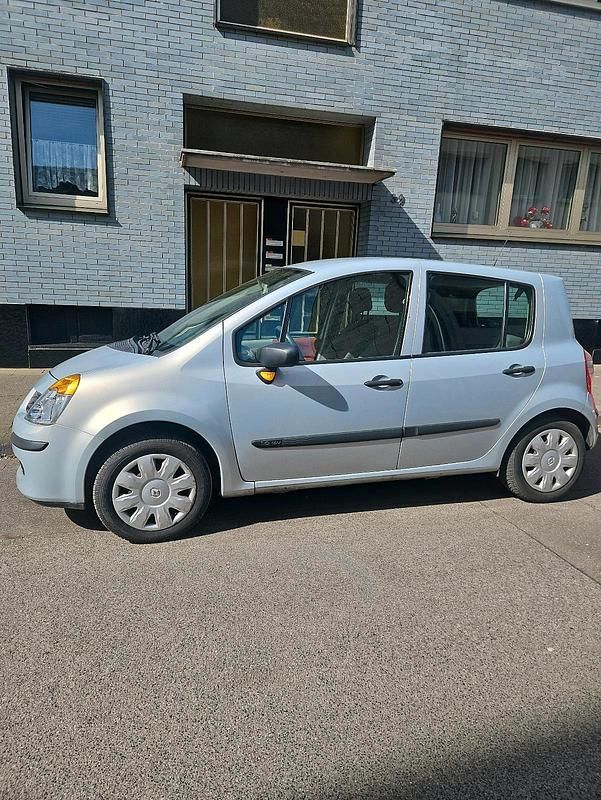 Gebraucht Renault Modus 101 PS (74 kW) 2005 Silber Van / Kleinbus