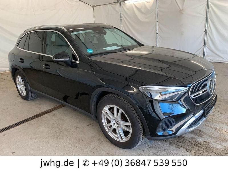 Gebraucht Mercedes GLC220 Avantgarde 197 PS (144 kW) 2024 Schwarz SUV