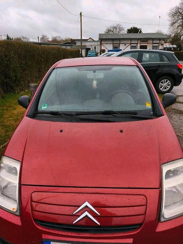 Gebraucht Citroën C2 60 PS (44 kW) 2004 Rot Kleinwagen