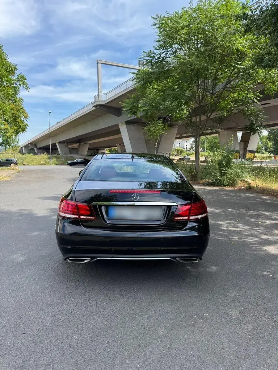 Gebraucht Mercedes E350 258 PS (189 kW) 2014 Schwarz Coupé