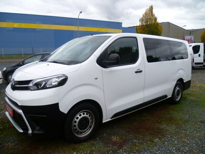 Weiß Gebraucht 2017 Toyota Proace Van | 11.990 € (Guter Preis) - Bild 1/4