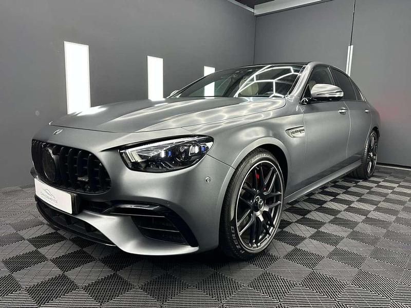 Selenite grey matt Gebraucht 2021 Mercedes E63 AMG AMG Limousine | 89.990 € - Bild 1/4