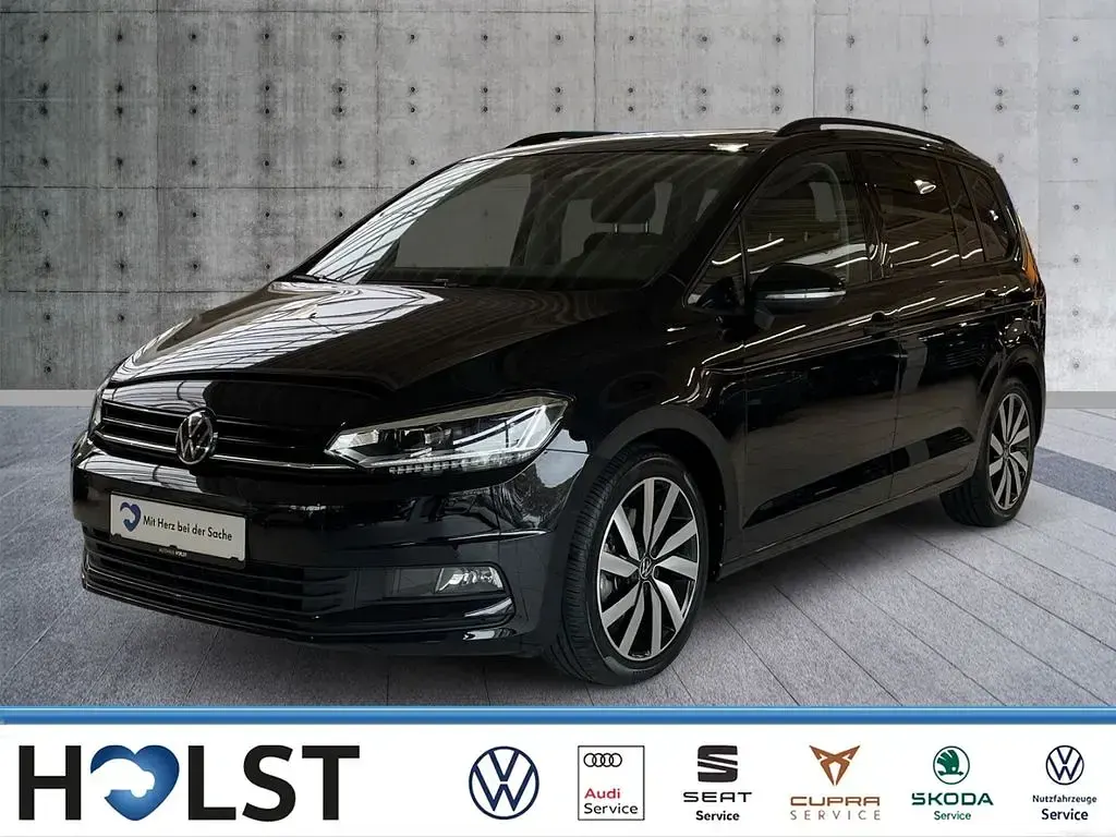 Gebraucht VW Touran Highline 150 PS (110 kW) 2025 Schwarz Van / Kleinbus