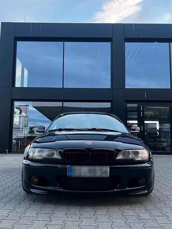 Schwarz Gebraucht 2005 BMW 330 Coupé | 8.200 € - Bild 1/4