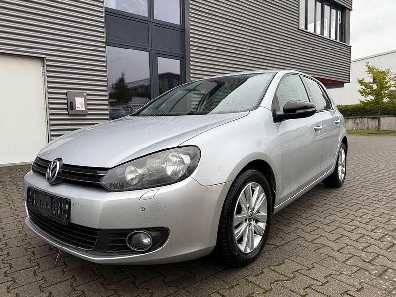 Gebraucht VW Golf VI Style 105 PS (77 kW) 2011 Grau Kleinwagen