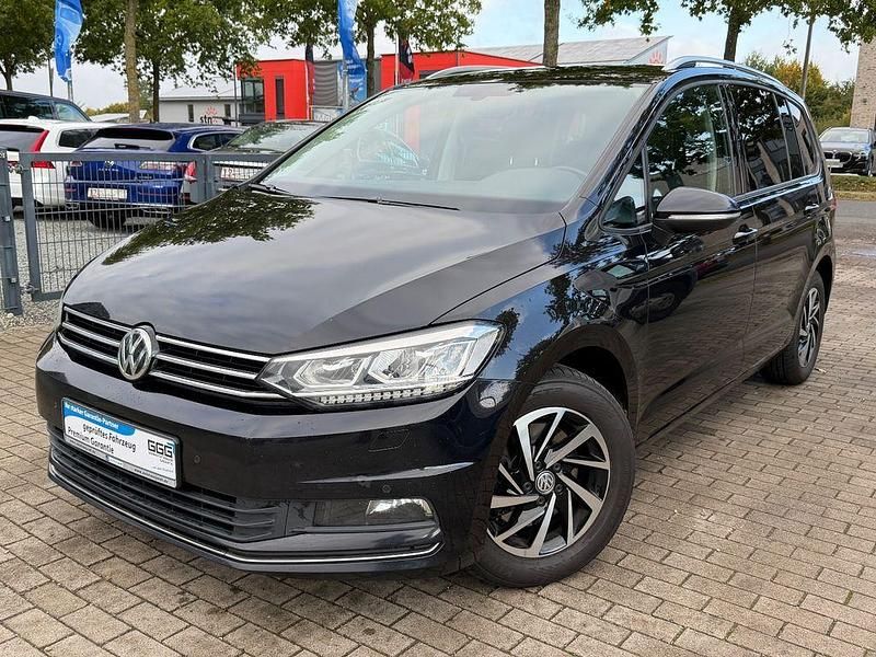 Schwarz Gebraucht 2018 VW Touran Join Van / Kleinbus | 15.990 € (Etwas zu teuer) - Bild 1/4