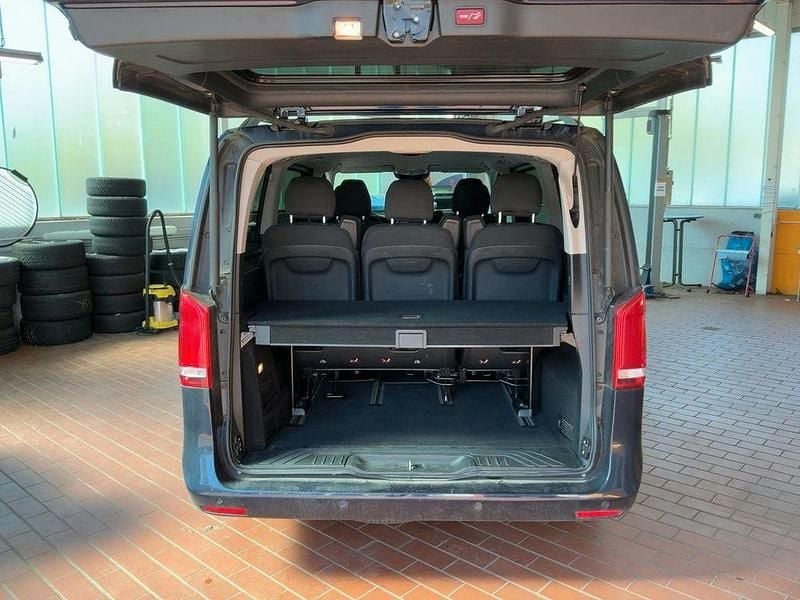 Usata Mercedes V220 Edition 163 CV (119 kW) 2014 Blu Monovolume