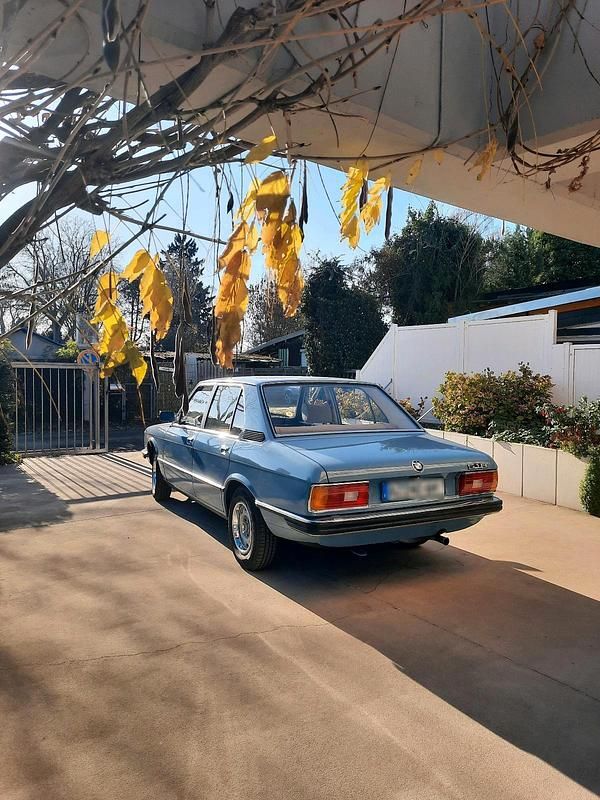 Gebraucht BMW 518 90 PS (66 kW) 1978 Blau Limousine