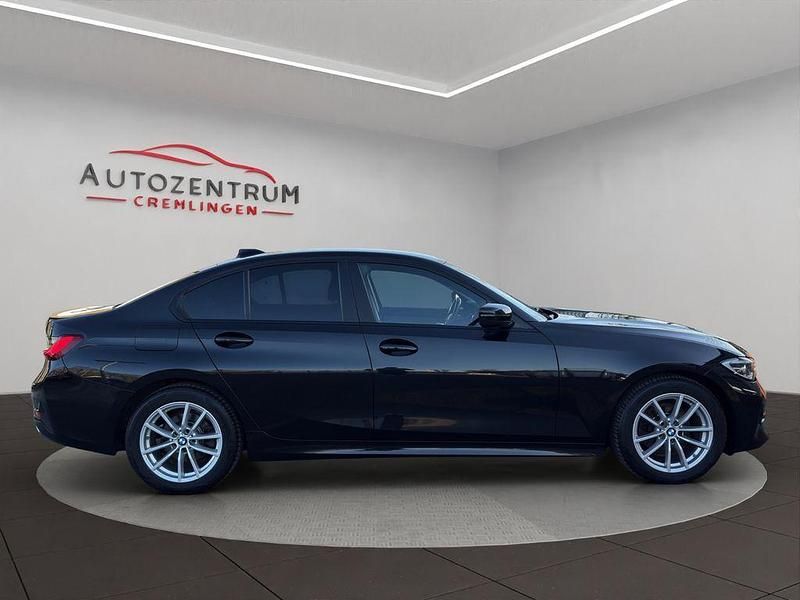 Gebraucht BMW 320 Advantage 190 PS (139 kW) 2019 Schwarz Limousine