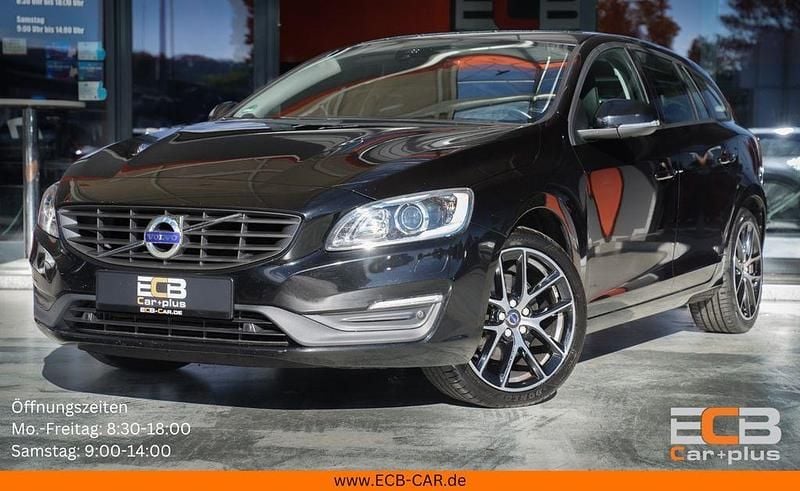 Gebraucht Volvo V60 190 PS (139 kW) 2017 Schwarz Kombi