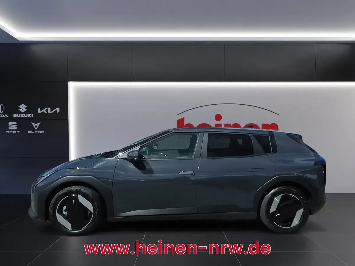 Neu Kia EV4 Earth 150 kW (204 PS) 2026 Penta metal Kleinwagen