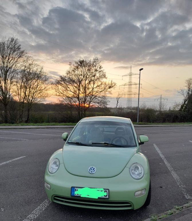 Grün Gebraucht 1998 VW Beetle Kleinwagen | 1.200 € (Etwas zu teuer) - Bild 1/4