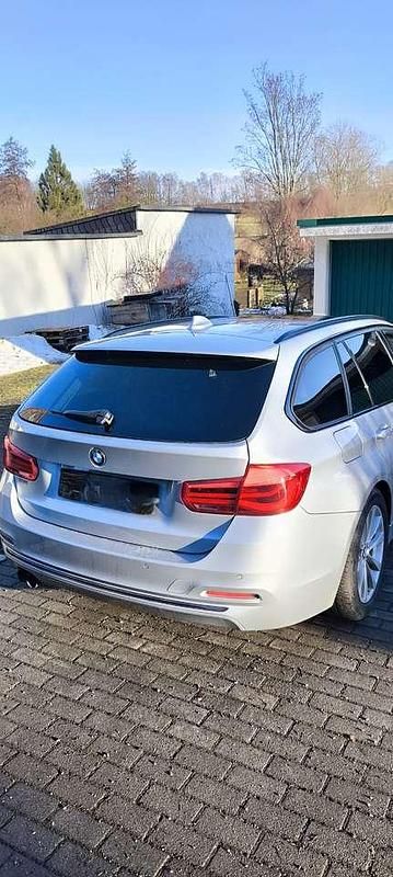 Gebraucht BMW 320 Sport Line 190 PS (139 kW) 2015 Silber Kombi
