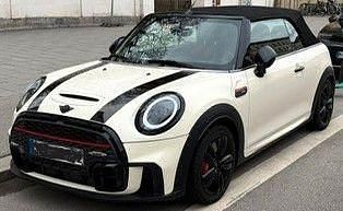 Gebraucht Mini John Cooper Works Classic 231 PS (169 kW) 2022 Weiß Kleinwagen
