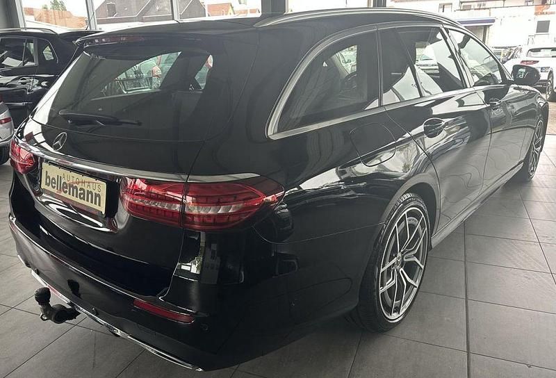 Gebraucht Mercedes E400 AMG line 330 PS (242 kW) 2020 Schwarz Kombi
