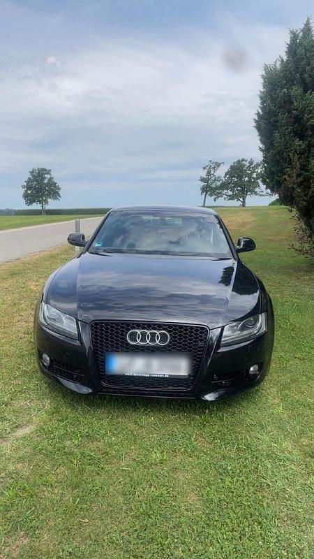 Schwarz Gebraucht 2009 Audi A5 Basis Coupé | 5.290 € (Superpreis) - Bild 1/4
