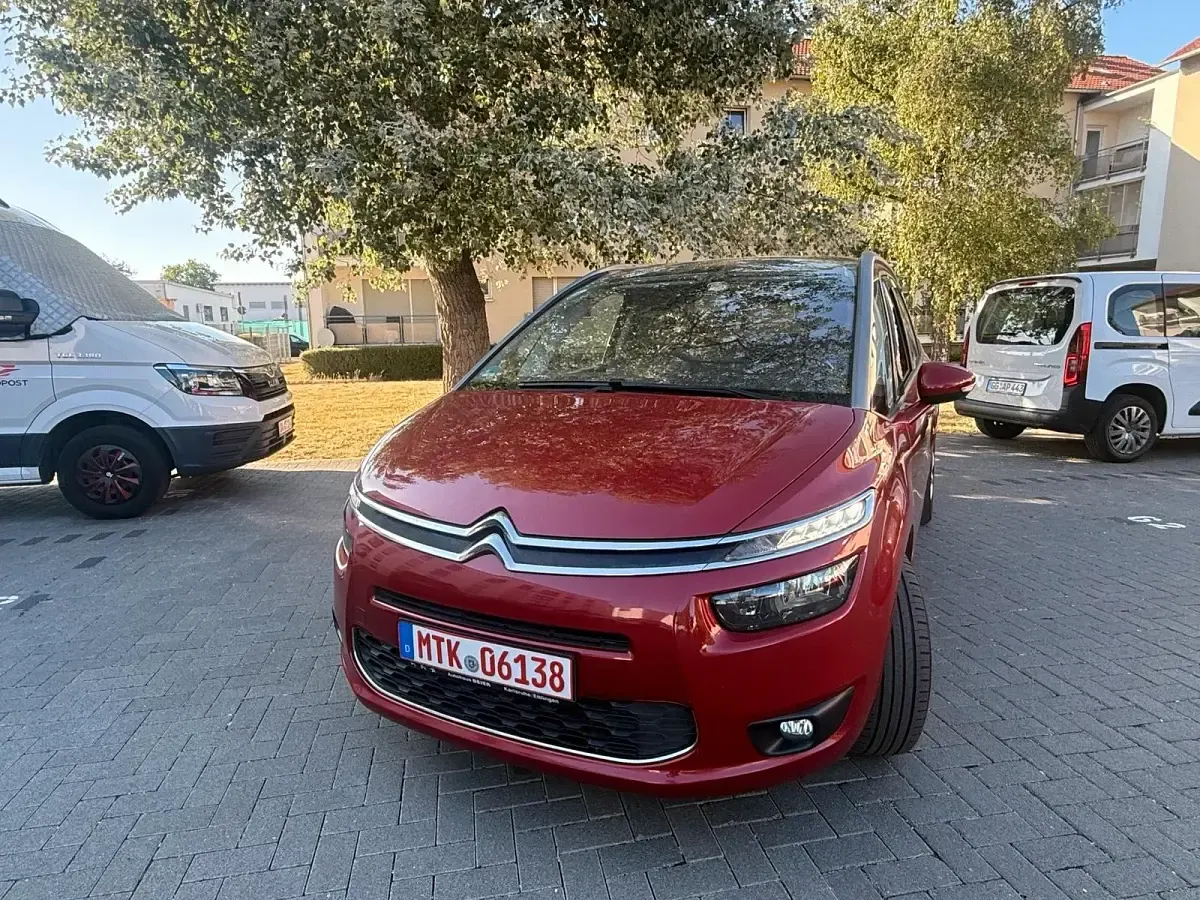 Gebraucht Citroën C4 131 PS (96 kW) 2016 Rot Van / Kleinbus