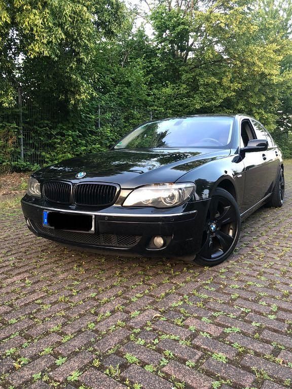 Schwarz Gebraucht 2007 BMW 745 Sport Line Limousine | 6.000 € - Bild 1/4
