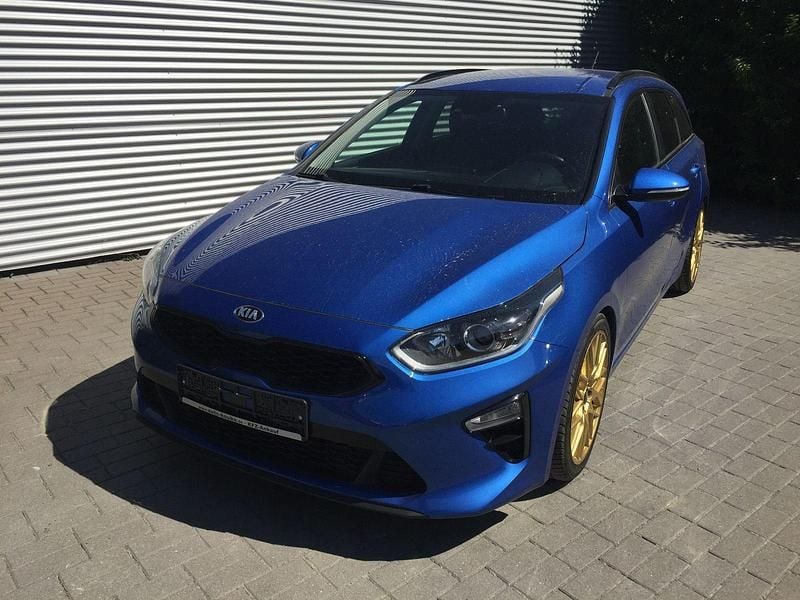 Blau Gebraucht 2019 Kia Ceed Kombi | 11.990 € (Fairer Preis) - Bild 1/3
